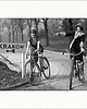 grafiki i ilustracje Dziewczyny-na-rowerach-zdjęcie-w-passe-partout