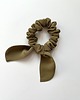 gumki do włosów Zielona scrunchie Silva z odwiązywanymi uszkami