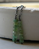 kolczyki wire wrapping chryzoprazy  na łańcuszku - kolczyki