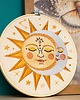 Ozdoby na ścianę Słońce i księżyc, light, haft w tamborku 20 cm