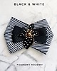 broszki Brosza Black & White z efektowym kwiatem w kropeczki New