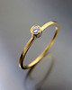 pierścionki zaręczynowe BIZOE - Złoty pierścionek z brylantem 0,04 ct