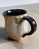 kubki Duży ceramiczny kubek z listkiem