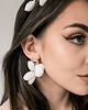 Biżuteria ślubna FLORA MINI - kolczyki ślubne kwiaty z jedwabiu z kryształem