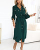 sukienki midi damskie 531-7 Szmizjerka midi ze złotymi guzikami i wiązaniem - zielona - UNI