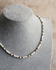 chokery Naszyjnik choker z białego howlitu