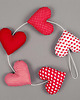 karuzele i girlandy do łóżeczka SERCOWA GIRLANDA, 5 serc, walentynki
