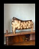 figurki i rzeźby Rzeźba ceramiczna - Grzbiet z nogami