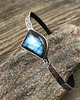 bransoletki wire wrapping Surowa Labradorytowa - srebrna bransoletka