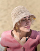 kapelusze damskie HOLIDAYS kapelusz bucket hat w kolorze piasku