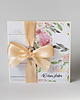 kartki scrapbooking Kartka ślubna z kokardą i kryształkami
