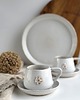 filiżanki Taca / Patera + 2 białe filiżanki ceramiczne - Piegi ze stokrotką