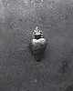 przypinki Srebrny pin/ Serce z płomieniem, oksydowane