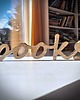 napisy dekoracyjne i tabliczki Drewniany napis books, dębowy, z drewna