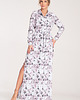 sukienki maxi damskie Elegancka sukienka koszulowa maxi z długim rękawem i guzikami - M1077
