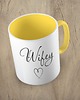 kubki Kolorowy kubek z hasłem WIFEY - mix kolorów