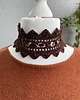 chokery Czekoladowy brązowy koronkowy choker szydełkowy z pazurem