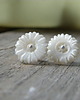 kolczyki wire wrapping Masa perłowa - kwiaty    - sztyfty
