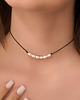 chokery Choker/ naszyjnik sznurkowy z naturalnymi perłami (wybierz swój kolor)
