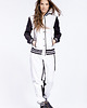 bluza bez kaptura damska Bluza bomber czarno - biała KOKILOK 526