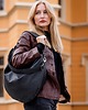 torby na ramię Czarna torebka worek ze skóry eko