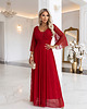 sukienki maxi damskie 682-4 SOLENNE Długa połyskująca sukienka z dekoltem - jasne bordo