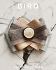 broszki Brosza z kolekcji BIRD z masy perłowej z cudnym ptaszkiem NEW