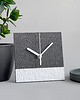 zegary Minimalistyczny zegar stojący z papieru z recyklingu