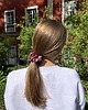 gumki do włosów Scrunchie Diana z ekoskóry w śliwkowym kolorze