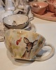filiżanki Filizanka ceramiczna z motywem sarny.