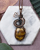 wisiory Miedziany wisiorek wire wrapping z tygrysim okiem #243