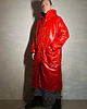 płaszcze damskie Czerwony długi płaszcz impregnowany z kapturem