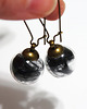 kolczyki szklane Czarne pióra - kolczyki wiszące brąz