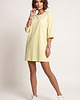 sukienki mini damskie 666-2 Bawełniana luźna sukienka oversize z krótkim rękawem - żółta