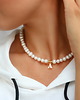 chokery Choker naszyjnik perły naturalne literka- srebro 925 pozłacane