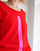 t-shirt damskie Kreska różowa na czerwonym Oversize