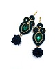kolczyki soutache Kolczyki sutasz złoto zielone Rosalia z kryształkiem i kwiatkiem