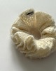 gumki do włosów Creamy crochet scrunchie.