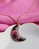 wisiory Naszyjnik księżyc z różową gipsówką