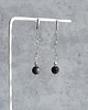 kolczyki z kamieniami Długie stalowe kolczyki z lawą wulkaniczną