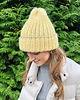 czapki damskie Wełniana czapka z dodatkiem błyszczącej nitki handmade żółta
