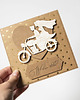 kartki scrapbooking Kartka ślubna z parą młodą na motocyklu