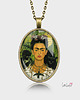wisiory Medalion owalny FRIDA KAHLO