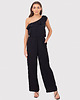 kombinezony damskie Czarny kombinezon z falbanką na jedno ramię PA612 BLACK