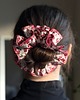 gumki do włosów Scrunchie Falbana Czerwone kwiatuszki