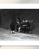fotografia Fotografia z passe-partout; Żyd z dziećmi