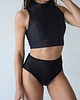 stroje kąpielowe i kostiumy kąpielowe damskie Sassari Swim & Surf Top-Simple Black Sportowa góra z wyjmowanymi wkładkami