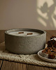 świeczniki i świece Świąteczna świeca sojowa z drewnianym knotem CHRISTMAS CAKE, 215 ml
