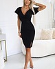 sukienki midi damskie 479-9 NINA elegancka sukienka z kopertowym dekoltem i paskiem - czarna