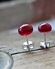 kolczyki wire wrapping Lśniąca czerwień   kropki - sztyfty